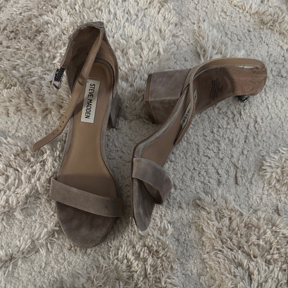 Steve Madden Taupe Suede Heels